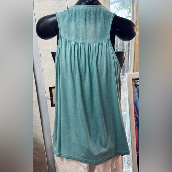 POL Teal Floral Embroidered Tank Top - Picture 2 of 5